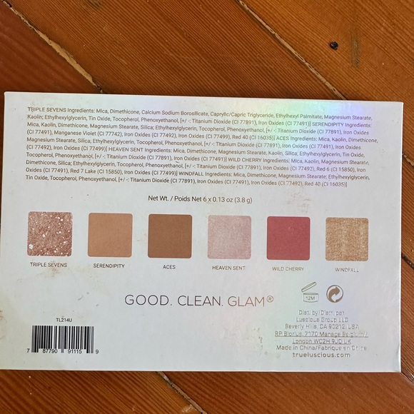 New 
Lucky Glow Palette by True + Luscious
- Talc Free - Vegan, MSRP $46 - Picture 3 of 3